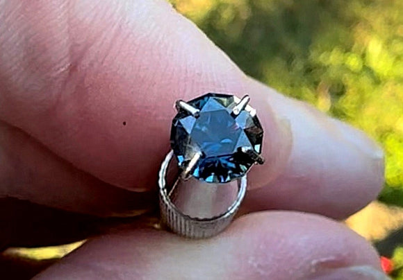 1.09 carat Australia Bi-colour Blue and Yellow Parti Sapphire